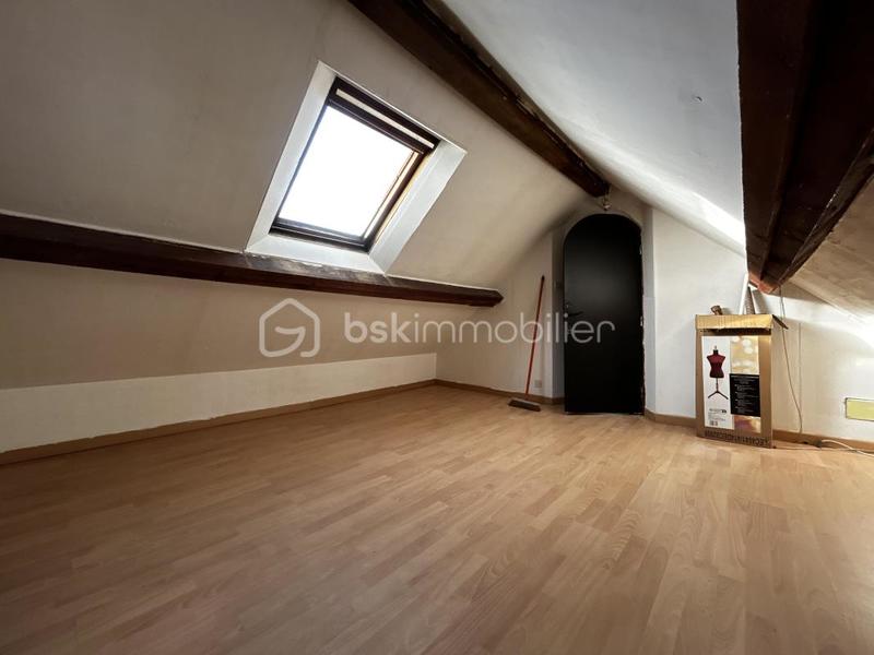 Maison - 82 m² - 6 pièces