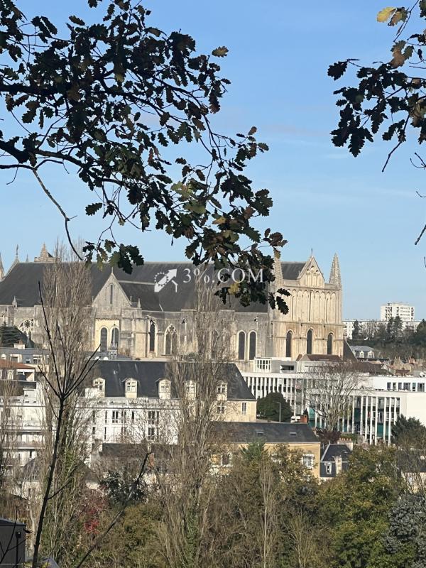 Propriété - 281 m² - 7 pièces