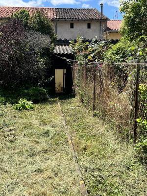 Maison - 90 m² - 3 pièces