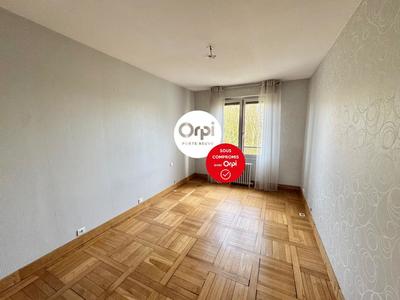 Appartement - 85 m² - 3 pièces