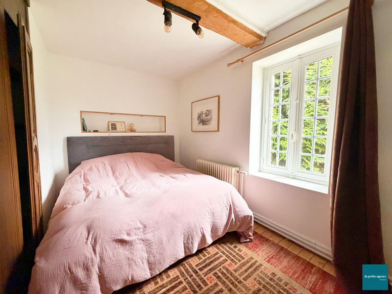 Maison - 207 m² - 7 pièces