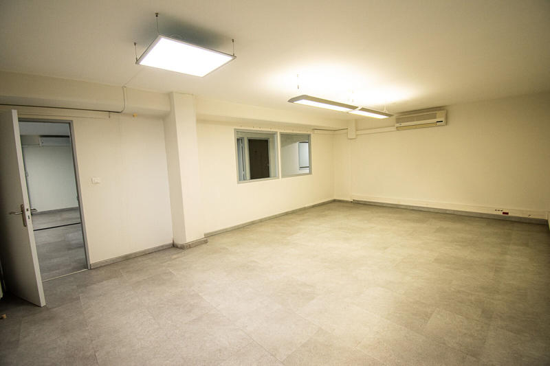 Local commercial - 247 m²