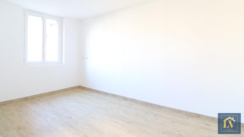 Appartement - 92 m² - 4 pièces