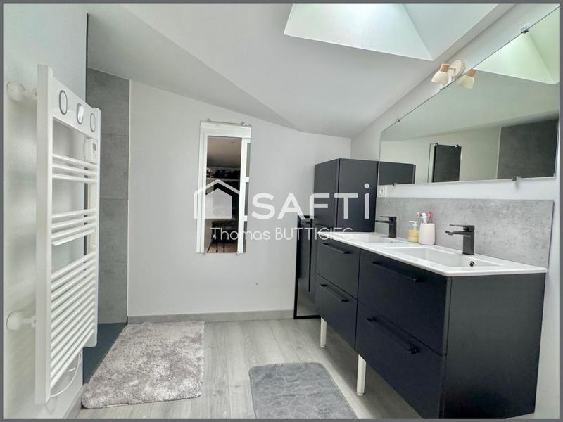 Maison - 136 m² - 6 pièces