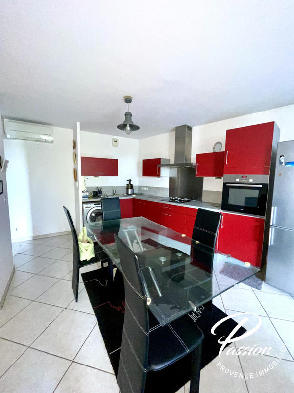 Appartement - 86 m² - 4 pièces