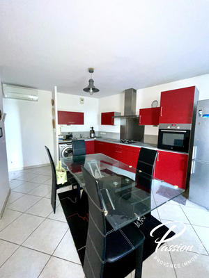 Appartement - 86 m² - 4 pièces