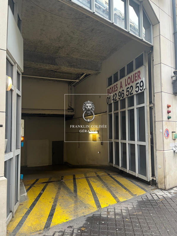 Parking / Garage - 13 m²