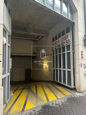 Parking / Garage - 13 m²