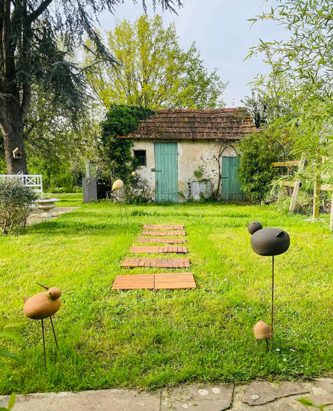 Maison - 305 m² - 14 pièces