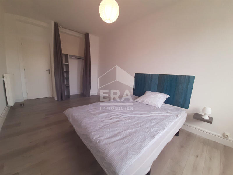 Appartement - 85 m² - 5 pièces