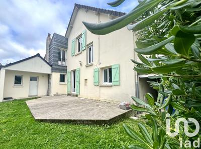 Maison - 120 m² - 5 pièces