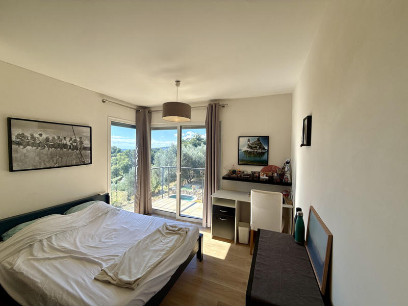 Maison - 287 m² - 7 pièces