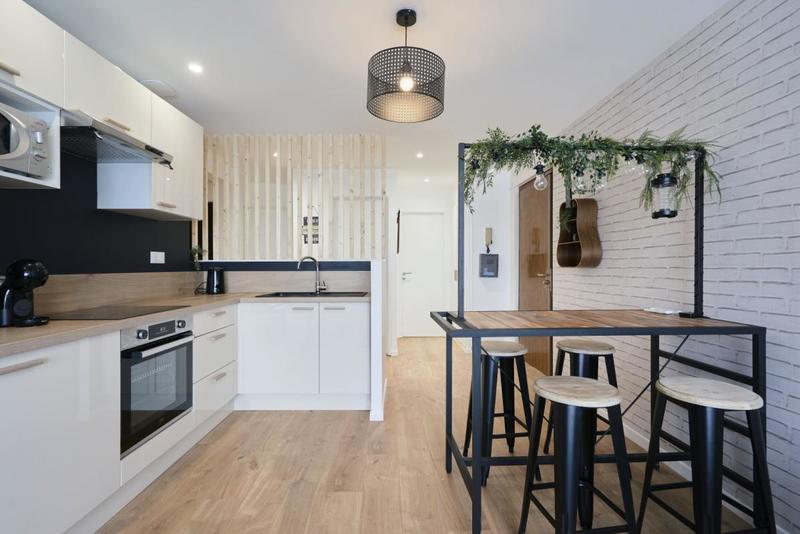 Appartement - 85 m² - 5 pièces