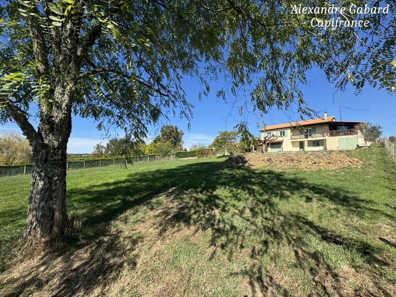 Maison - 98 m² - 5 pièces