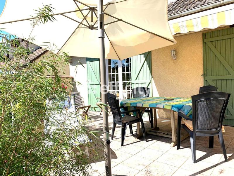 Pavillon - 150 m² - 5 pièces