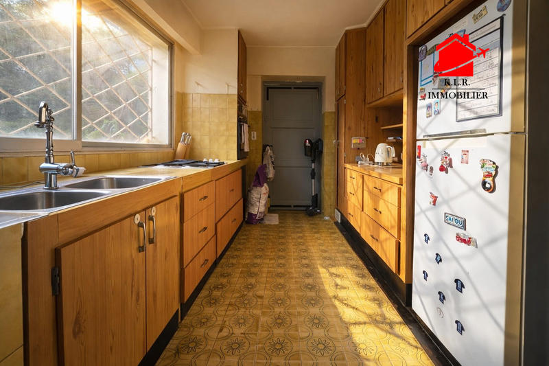 Maison - 207 m² - 5 pièces