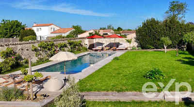 Maison - 207 m² - 9 pièces