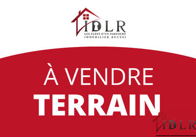 Terrain constructible - 700 m²