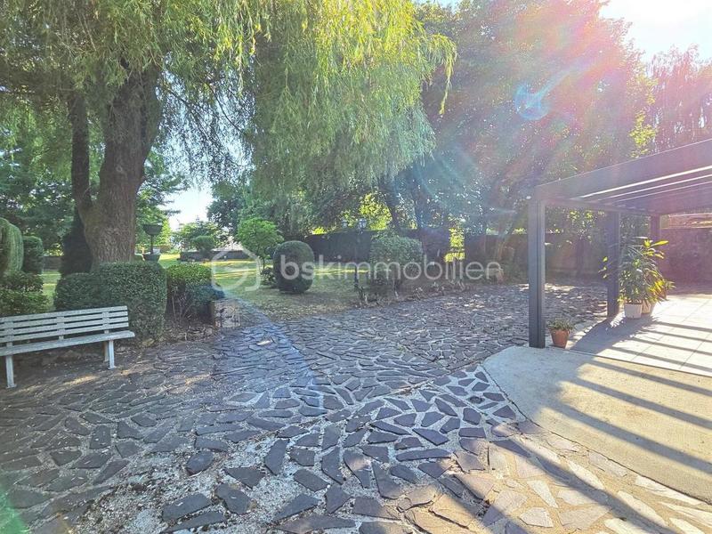 Maison de ville - 328 m² - 8 pièces