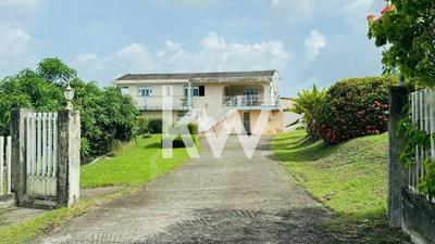 Villa - 440 m² - 8 pièces