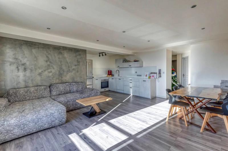 Duplex - 84 m² - 4 pièces