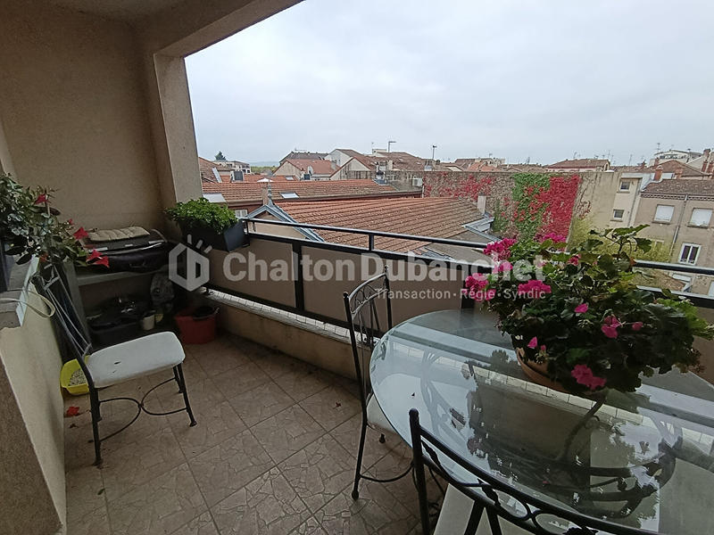 Appartement - 90 m² - 3 pièces