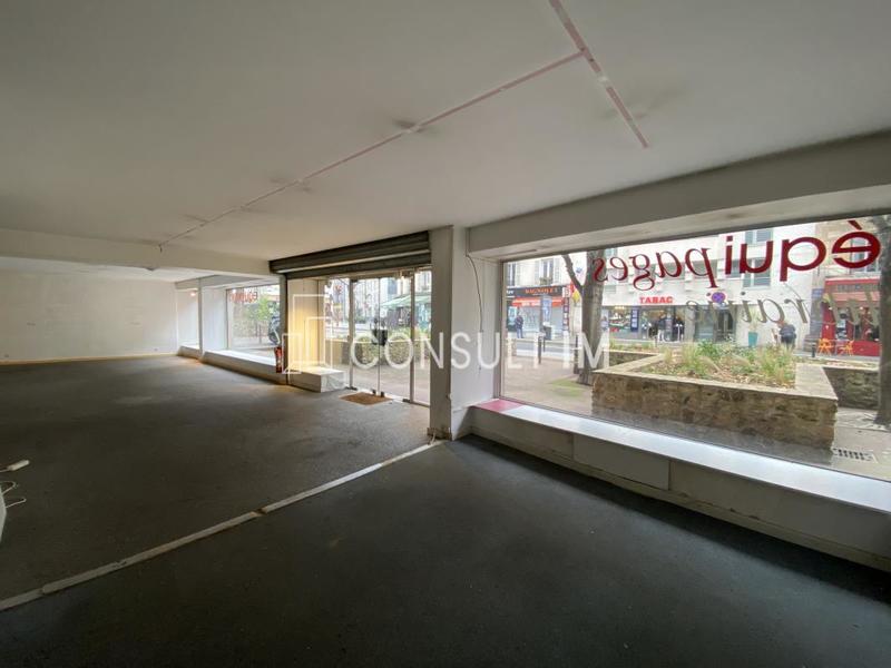 Local commercial - 99 m²