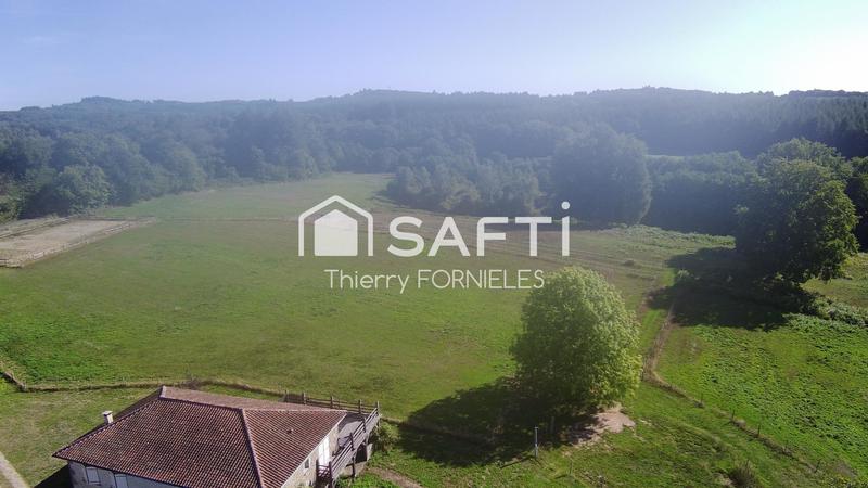 Maison - 232 m² - 7 pièces