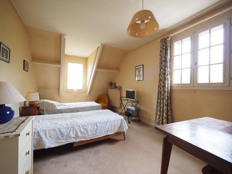 Maison - 190 m² - 5 pièces