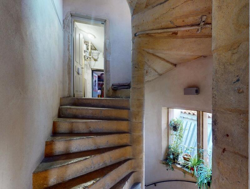 Appartement - 101 m² - 4 pièces