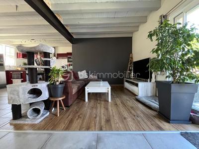 Maison - 140 m² - 5 pièces