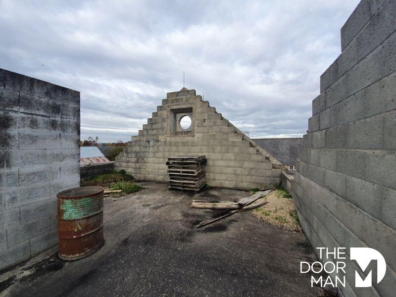 Maison - 250 m² - 10 pièces