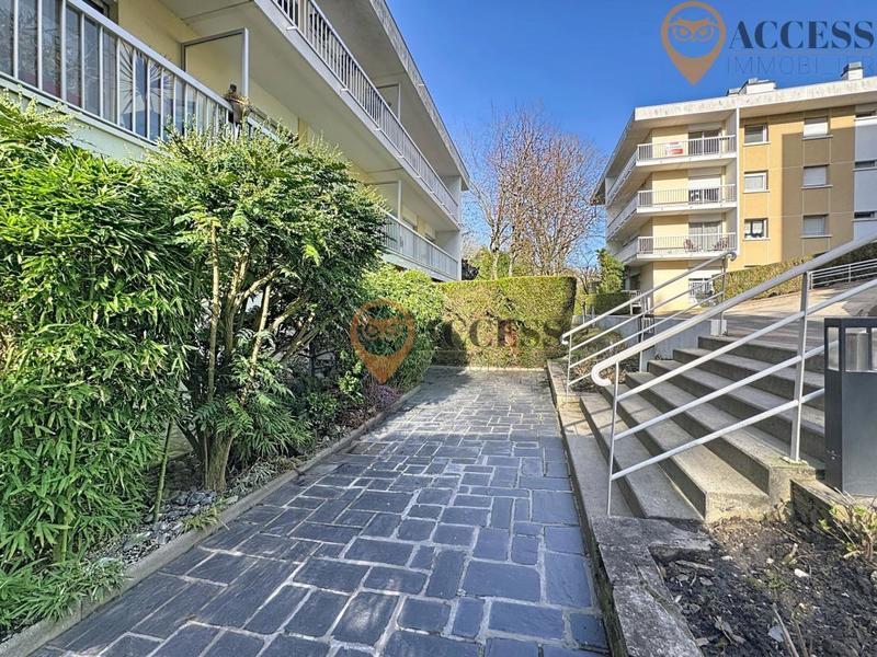 Appartement - 99 m² - 5 pièces