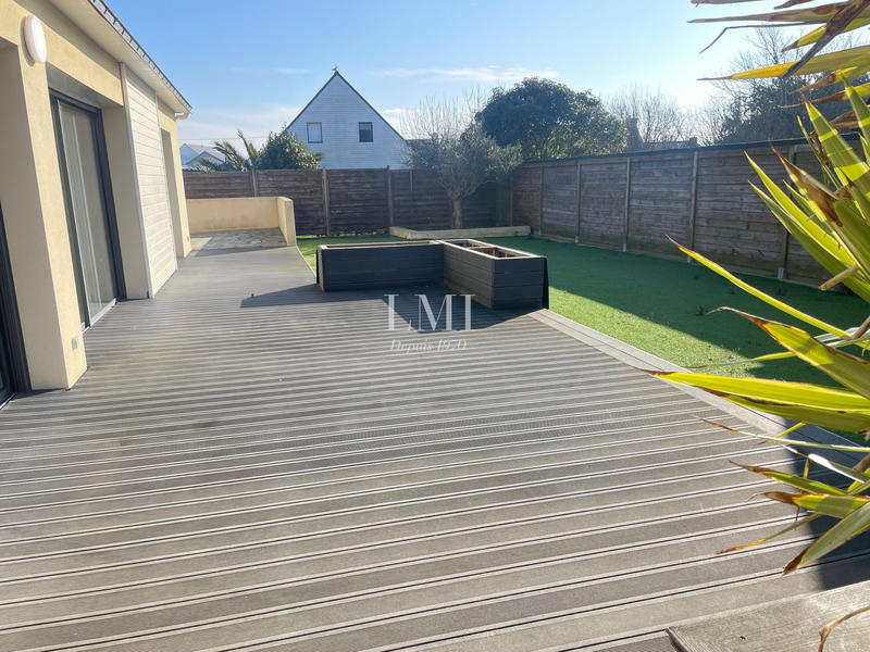 Maison - 300 m² - 9 pièces