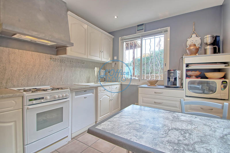 Maison - 93 m² - 5 pièces