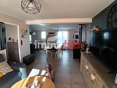 Maison - 96 m² - 4 pièces