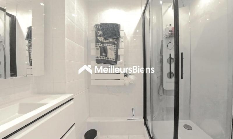 Maison - 97 m² - 5 pièces