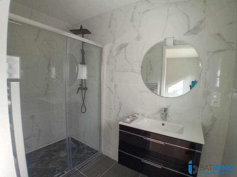 Maison - 185 m² - 6 pièces