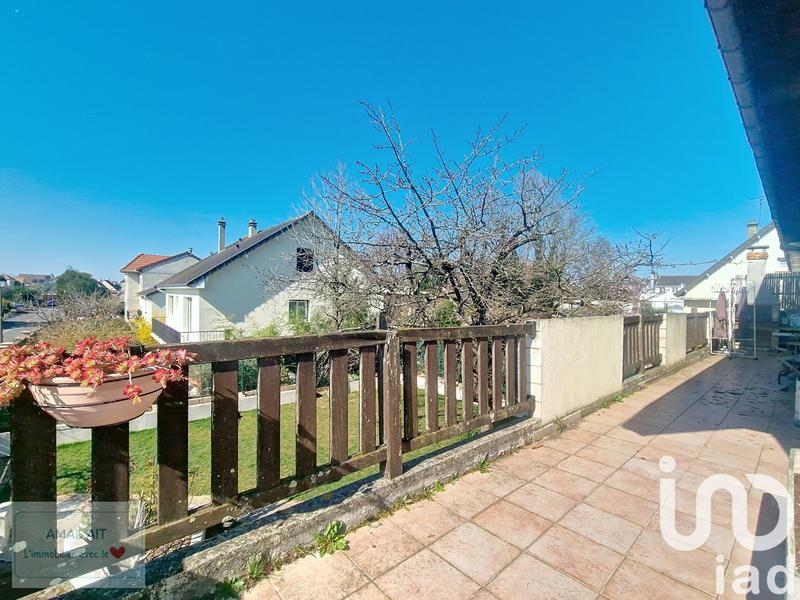 Maison - 226 m² - 9 pièces