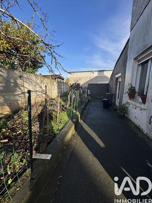 Maison - 225 m² - 6 pièces