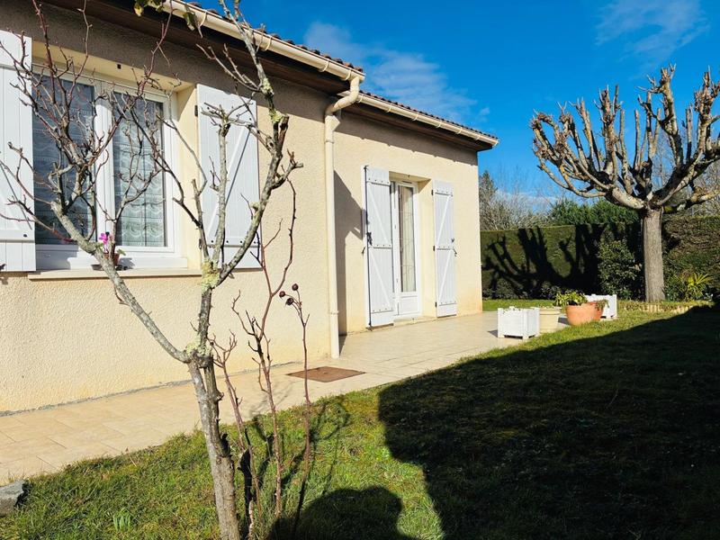 Maison de village - 90 m² - 4 pièces