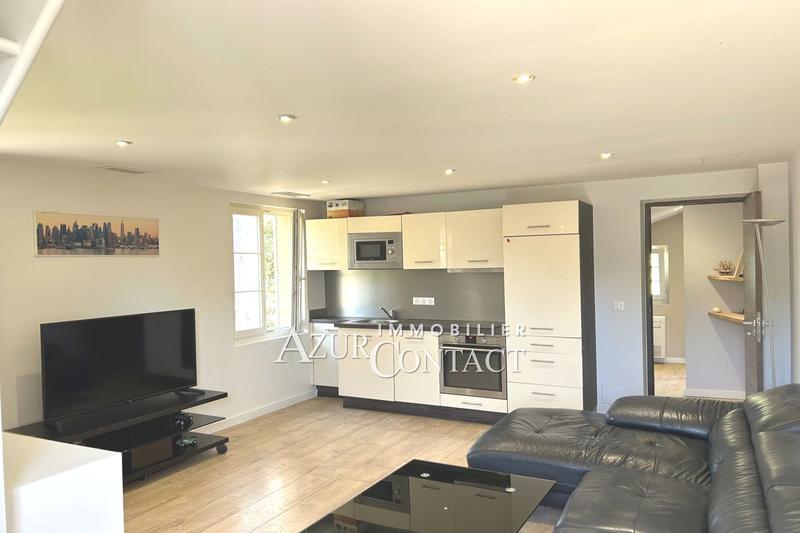 Maison - 277 m² - 7 pièces