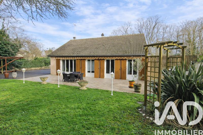 Maison - 93 m² - 5 pièces