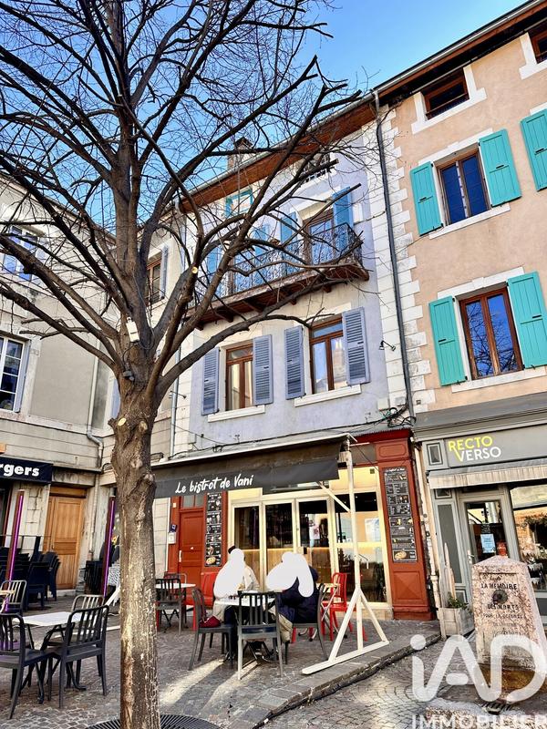 Appartement - 64 m² - 2 pièces