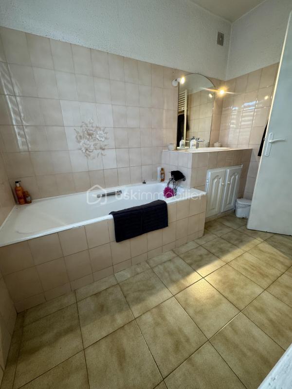 Maison traditionnelle - 135 m² - 5 pièces