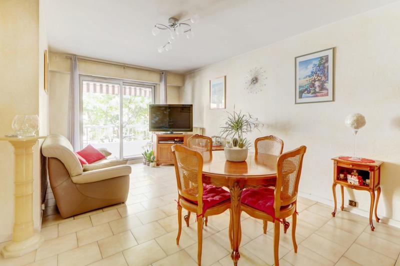 Appartement - 72 m² - 3 pièces