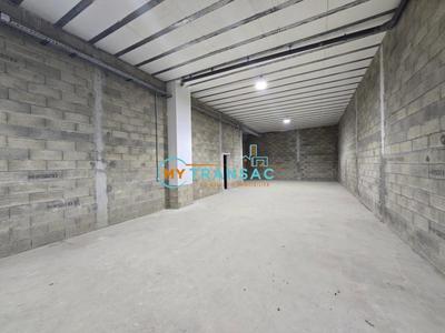 Local d'activités - 270 m²
