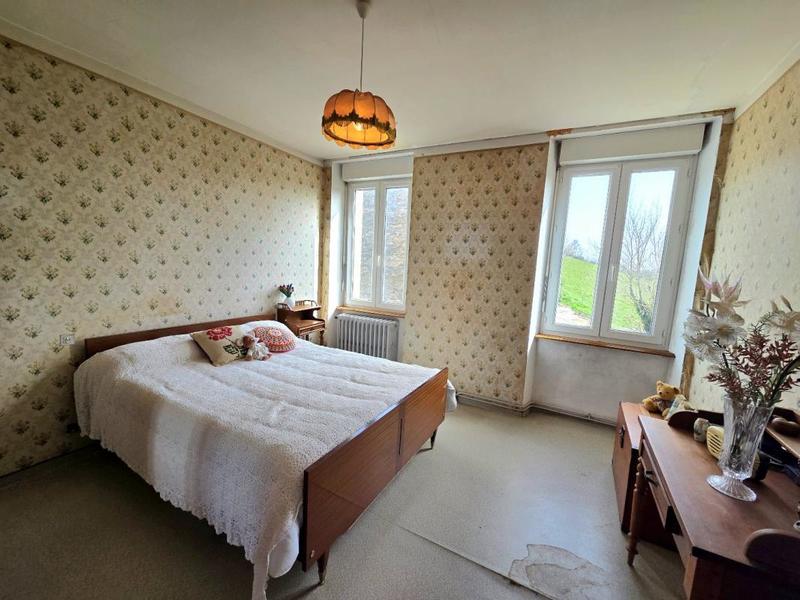 Maison - 165 m² - 8 pièces