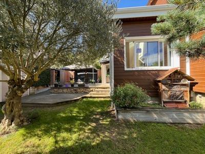 Maison - 105 m² - 6 pièces