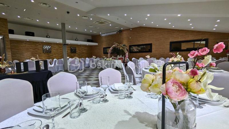 Immeuble - 1 900 m² - 30 pièces